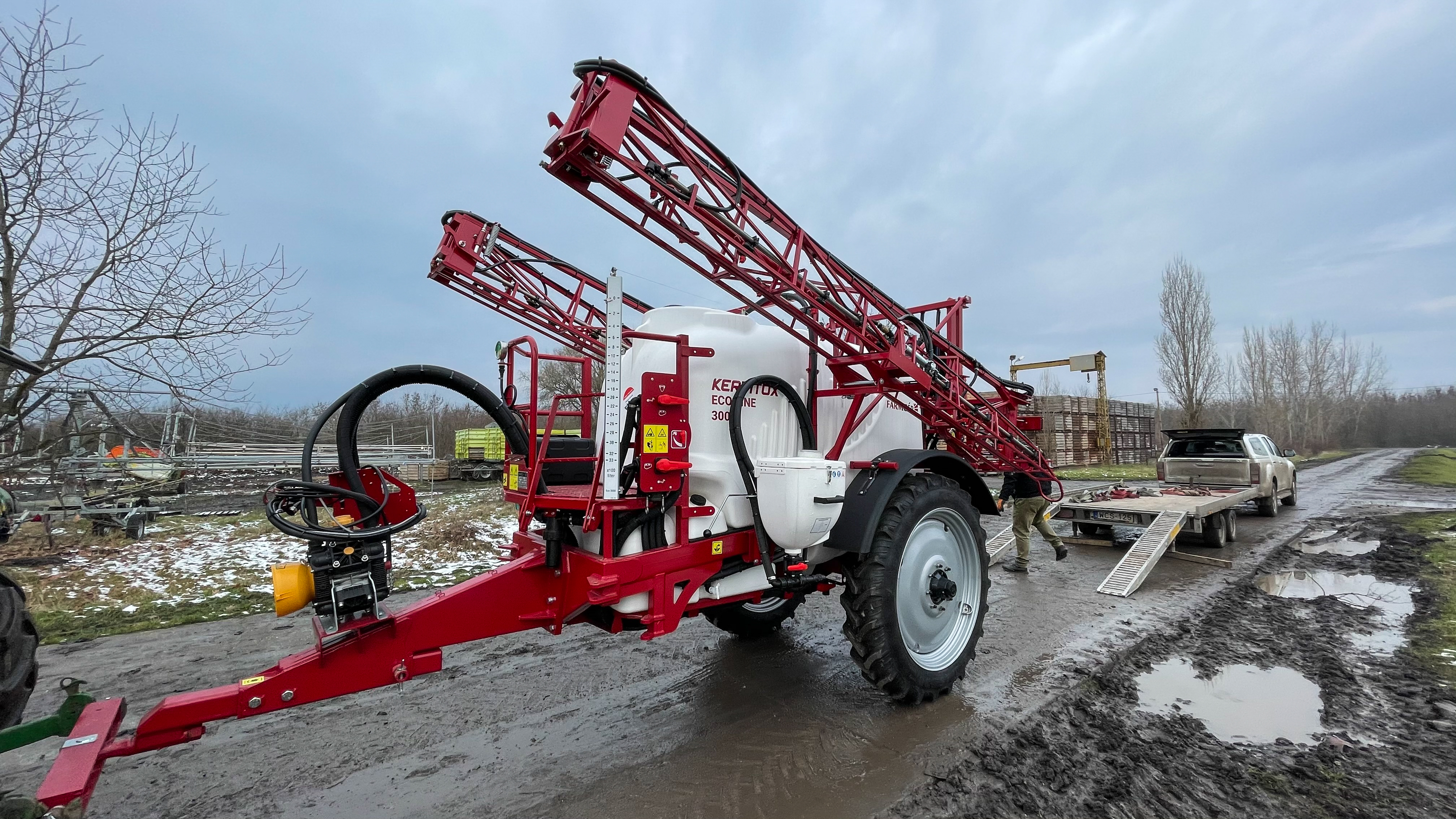 Kertitox ECOLine vontatott szántóföldi permetező készletről akcióban finanszírozással