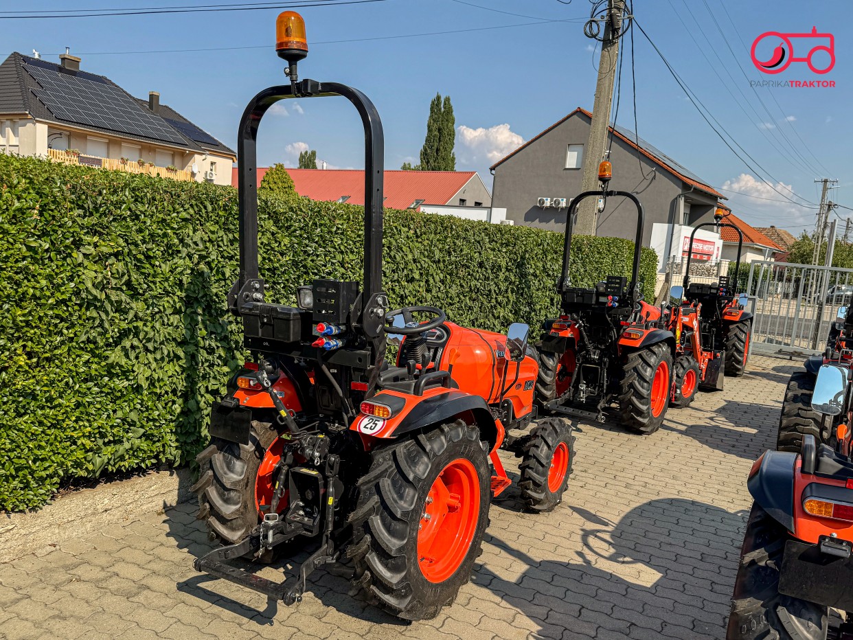 Eladó új ACE VEER 3000 25 LE-s kistraktor