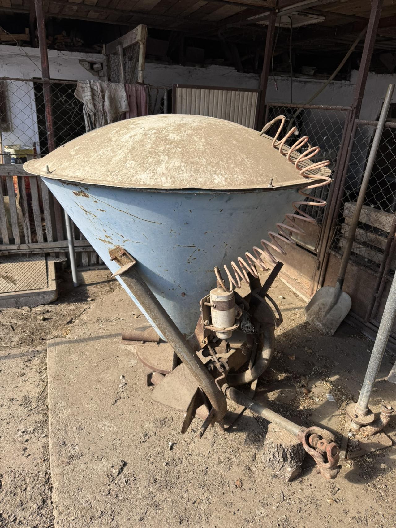 Műtrágyaszóró